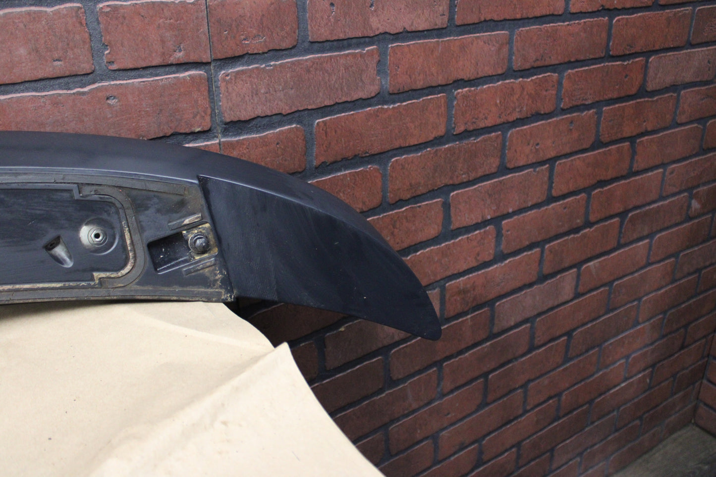 DODGE CHARGER 15-23 OEM TRUNK DECK LID MOUNTED REAR WING SPOILER TRIM 5NH39RXFAC