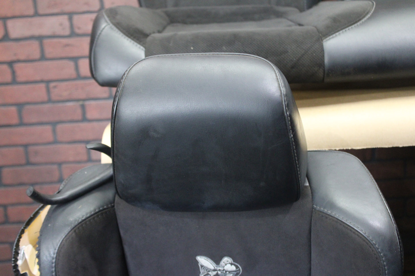 15-23 DODGE CHALLENGER RT SCAT PACK SEATS OEM SUEDE LEATHER SET OEM