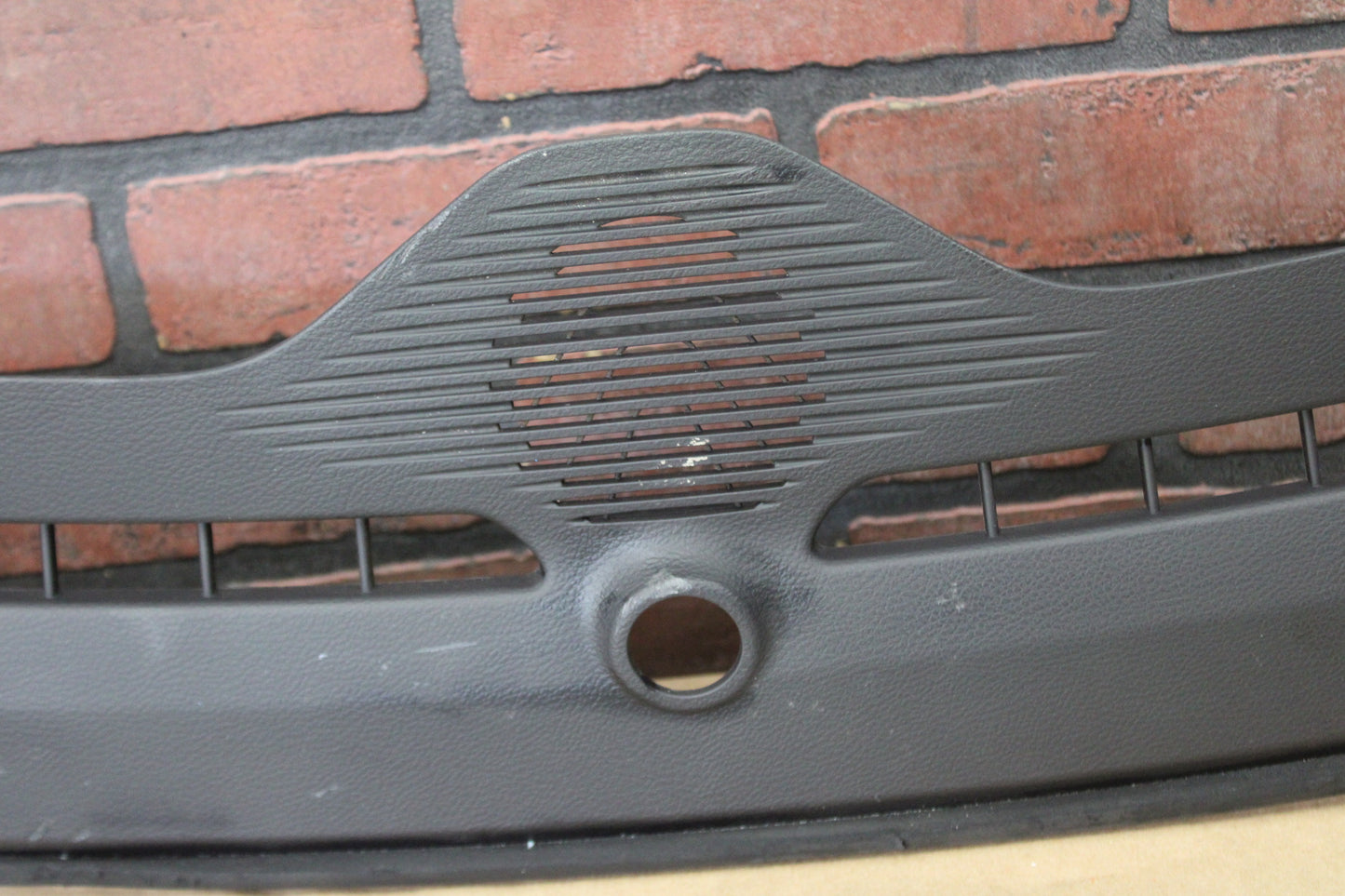 15-23 DODGE CHALLENGER DASH DEFROSTER GRILLE PANEL OEM 5LA14DX9AD