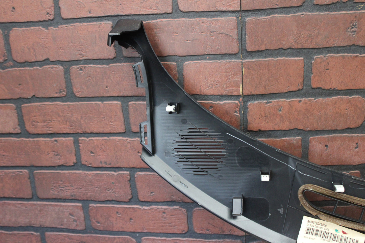 15-23 DODGE CHALLENGER DASH DEFROSTER GRILLE PANEL OEM 5LA14DX9AD