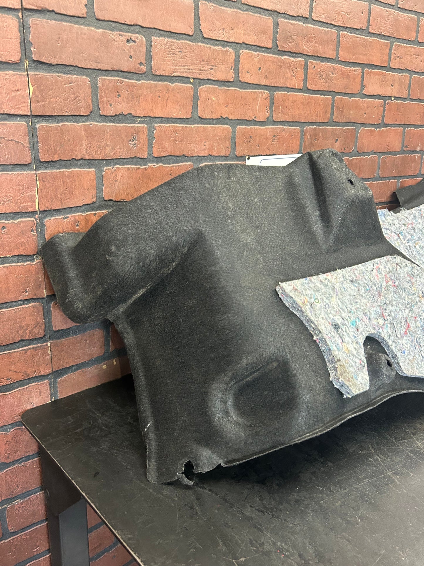 08-23 Dodge Challenger RH Passenger Luggage Compartment Trunk Carpet 4662032AD