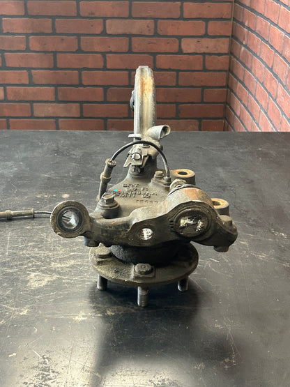 15-23 CHARGER CHALLENGER 300 SRT HELLCAT OEM FRONT RIGHT SPINDLE KNUCKLE HUB