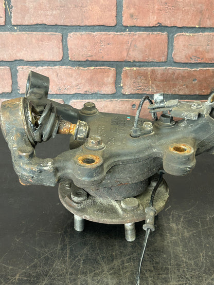 15-23 CHARGER CHALLENGER 300 SRT HELLCAT OEM FRONT RIGHT SPINDLE KNUCKLE HUB