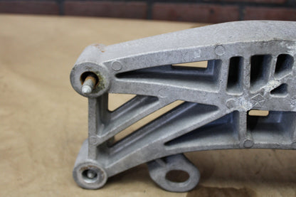 2015-2023 CHALLENGER CHARGER 300 AUTO TRANSMISSION CROSSMEMBER BRACKET OEM