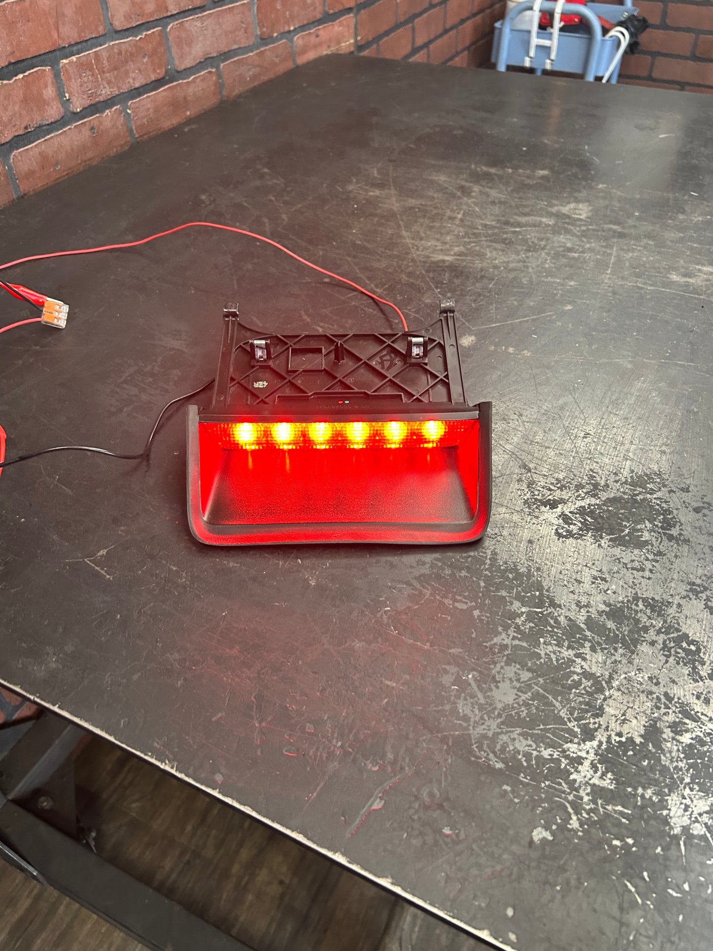 08-23 Dodge Challenger High Mounted Third Brake Light Lamp 05028782AD OEM TESTED
