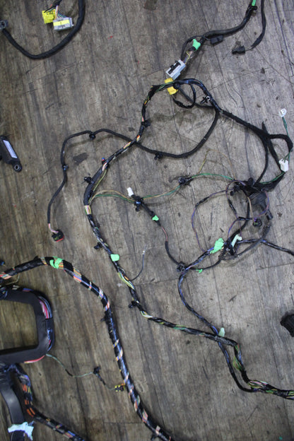 2016 Dodge Challenger R/T Scat Pack 6.4L Body Wiring Harness Fuse Box 68281178AC