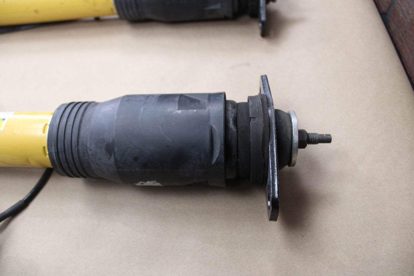 2019 - 2023 Dodge Charger Challenger Rear Shock Absorber Strut Springs Pair OEM