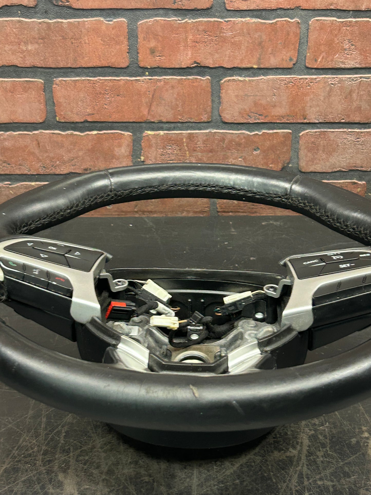 2015-2023 Dodge Charger Challenger R/T Scat Pack OEM Steering Wheel Assembly