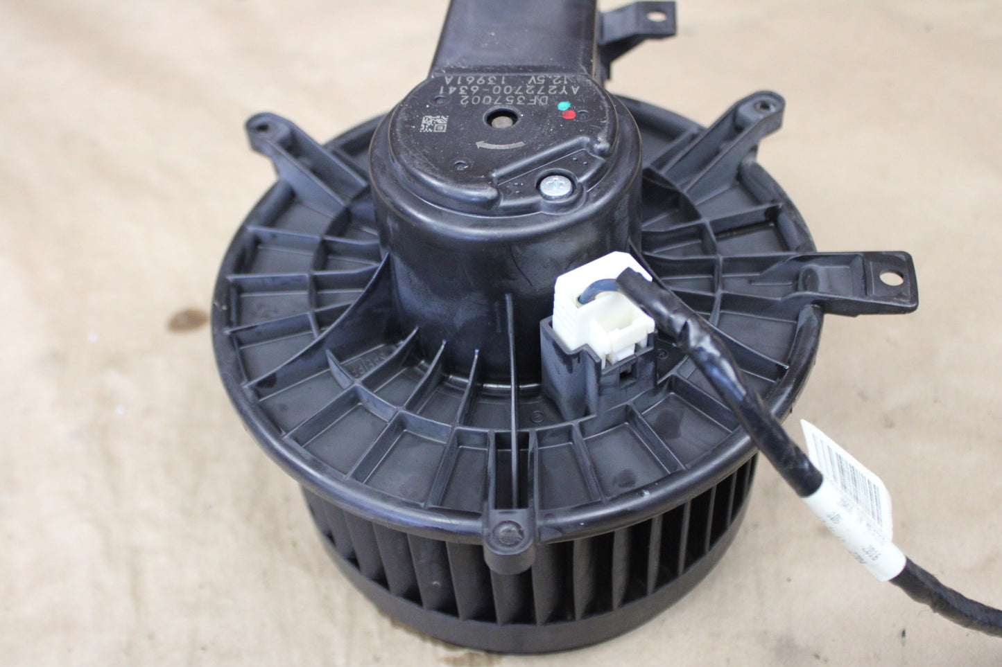 14-23 CHALLENGER CHARGER HVAC A/C BLOWER FAN MOTOR OEM 68238029AA