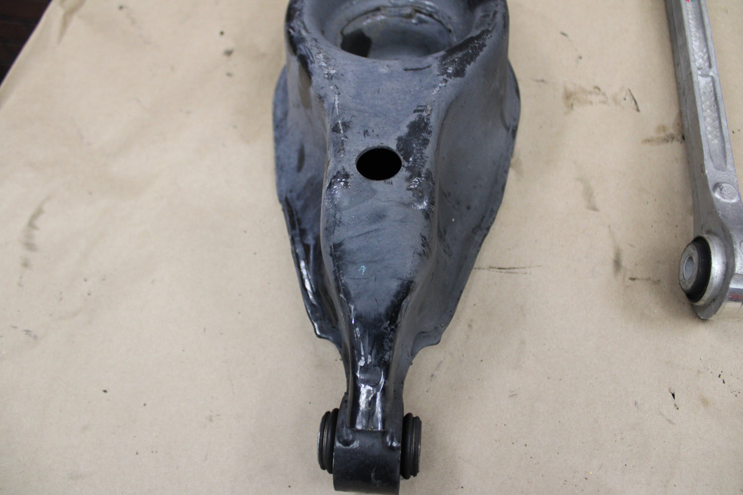 2015 - 2023 DODGE CHARGER REAR PASSENGER RH SUSPENSION CONTROL ARM SET OR 7 OEM