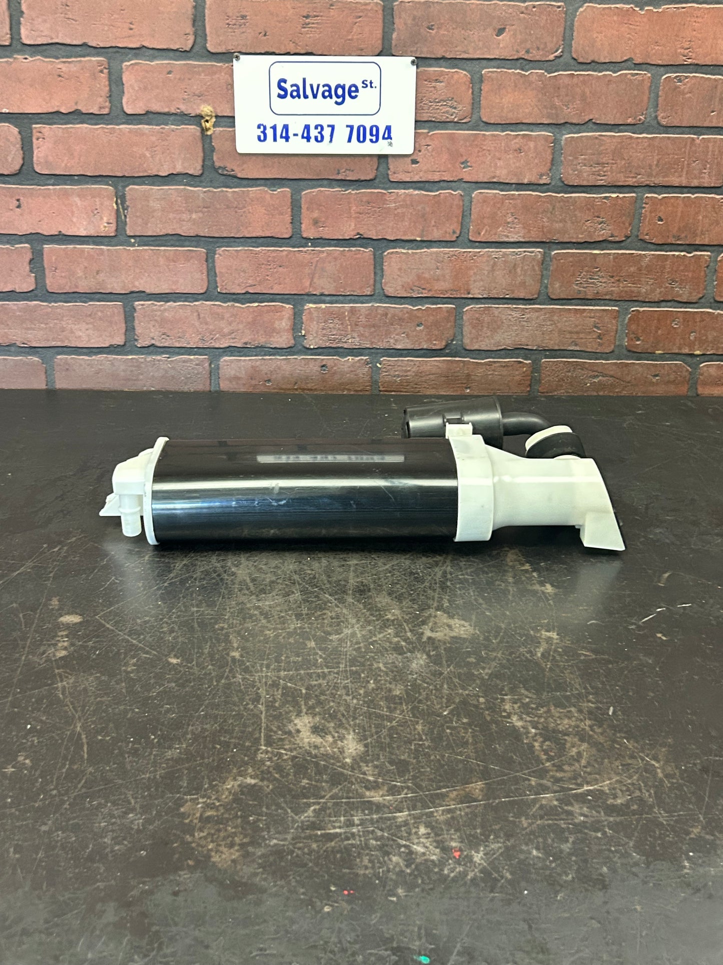 11-17 CHARGER CHALLENGER 300 6.4L OEM FUEL VAPOR CHARCOAL EVAPORATOR CANISTER