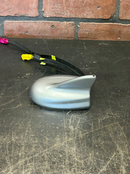 15-17 DODGE CHALLENGER CHRYSLER 200 SATELLITE SHARK FIN ANTENNA OEM 5NU67JSCAB