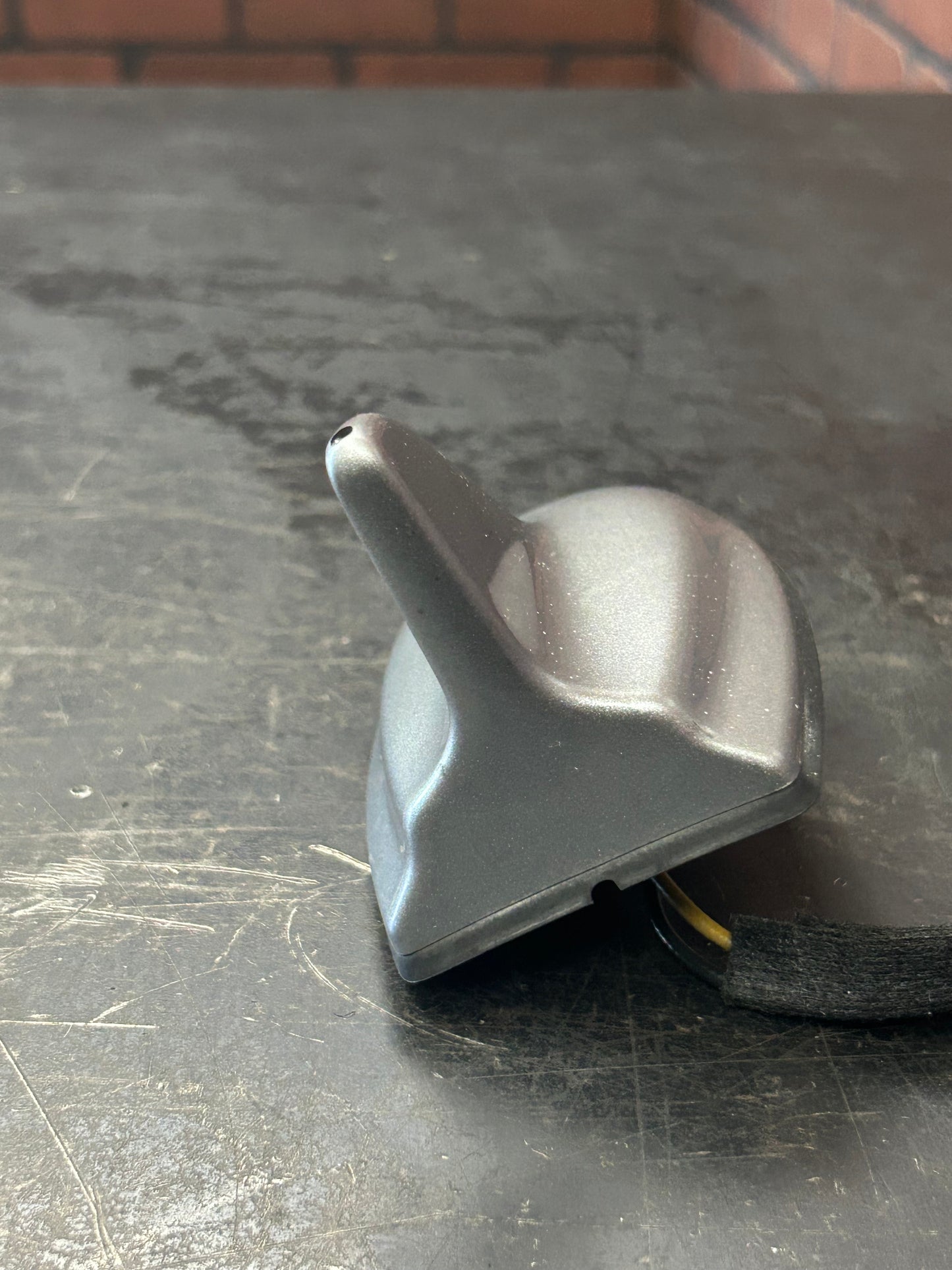 15-17 DODGE CHALLENGER CHRYSLER 200 SATELLITE SHARK FIN ANTENNA OEM 5NU67JSCAB