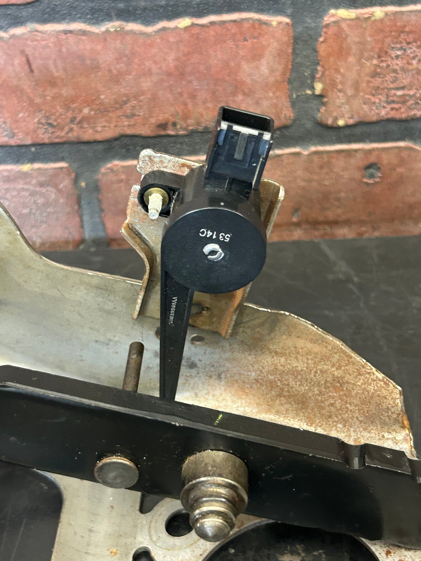2012-2023 CHARGER CHALLENGER 300 BRAKE FOOT STOP PEDAL W/ SENSOR & BRACKET OEM