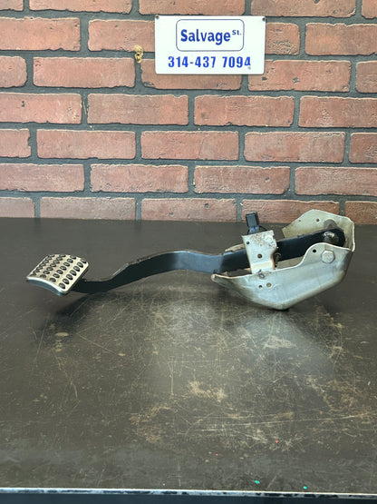 2012-2023 CHARGER CHALLENGER 300 BRAKE FOOT STOP PEDAL W/ SENSOR & BRACKET OEM