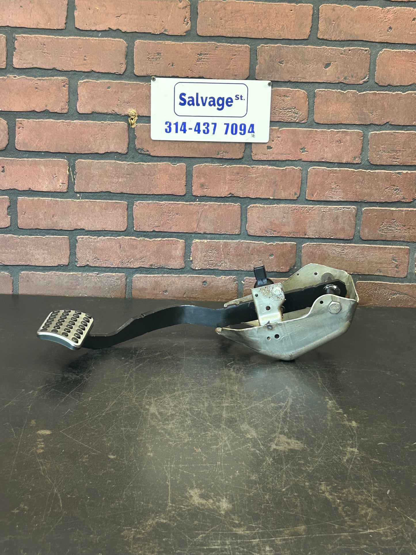 2012-2023 CHARGER CHALLENGER 300 BRAKE FOOT STOP PEDAL W/ SENSOR & BRACKET OEM