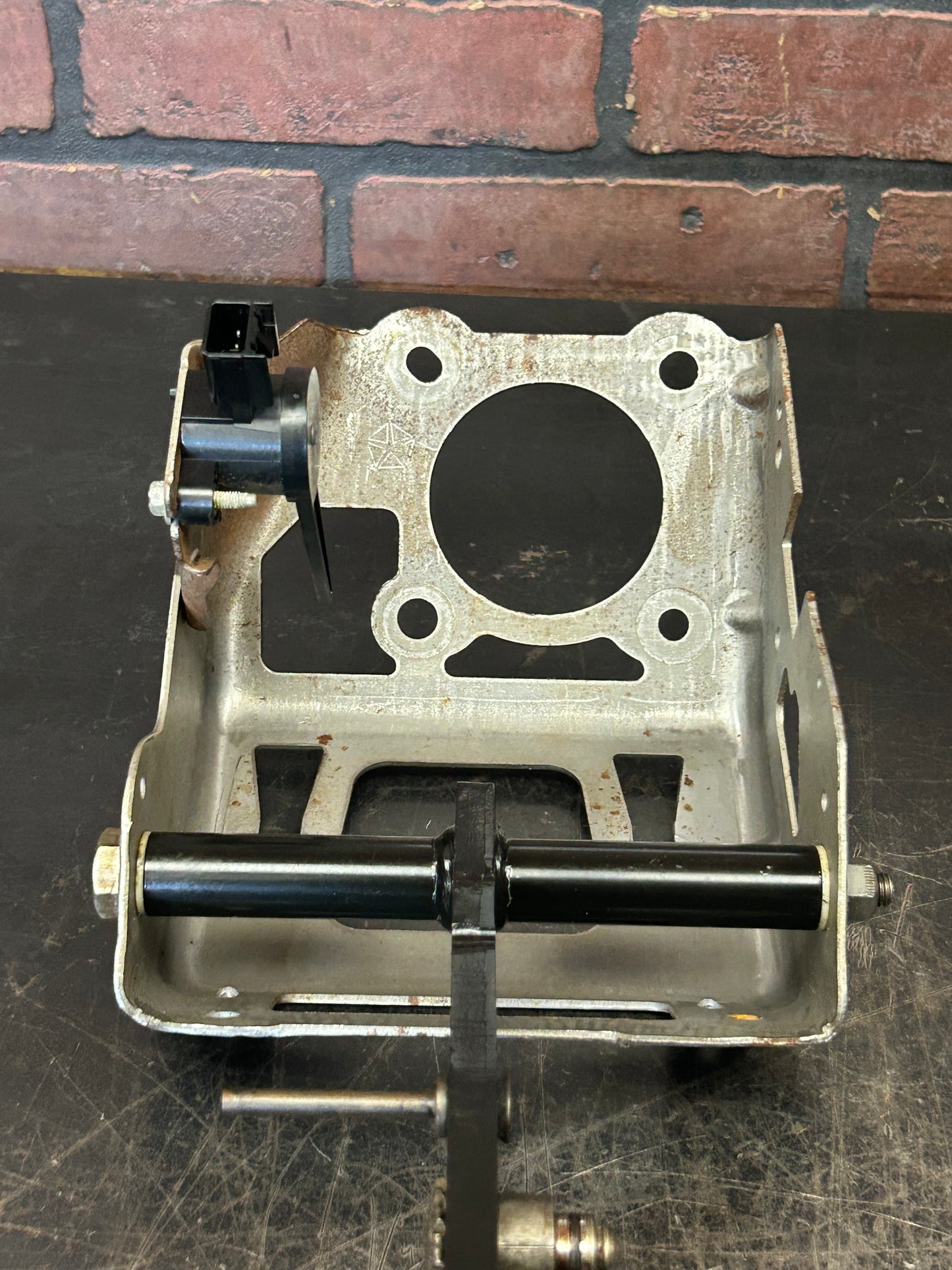 2012-2023 CHARGER CHALLENGER 300 BRAKE FOOT STOP PEDAL W/ SENSOR & BRACKET OEM