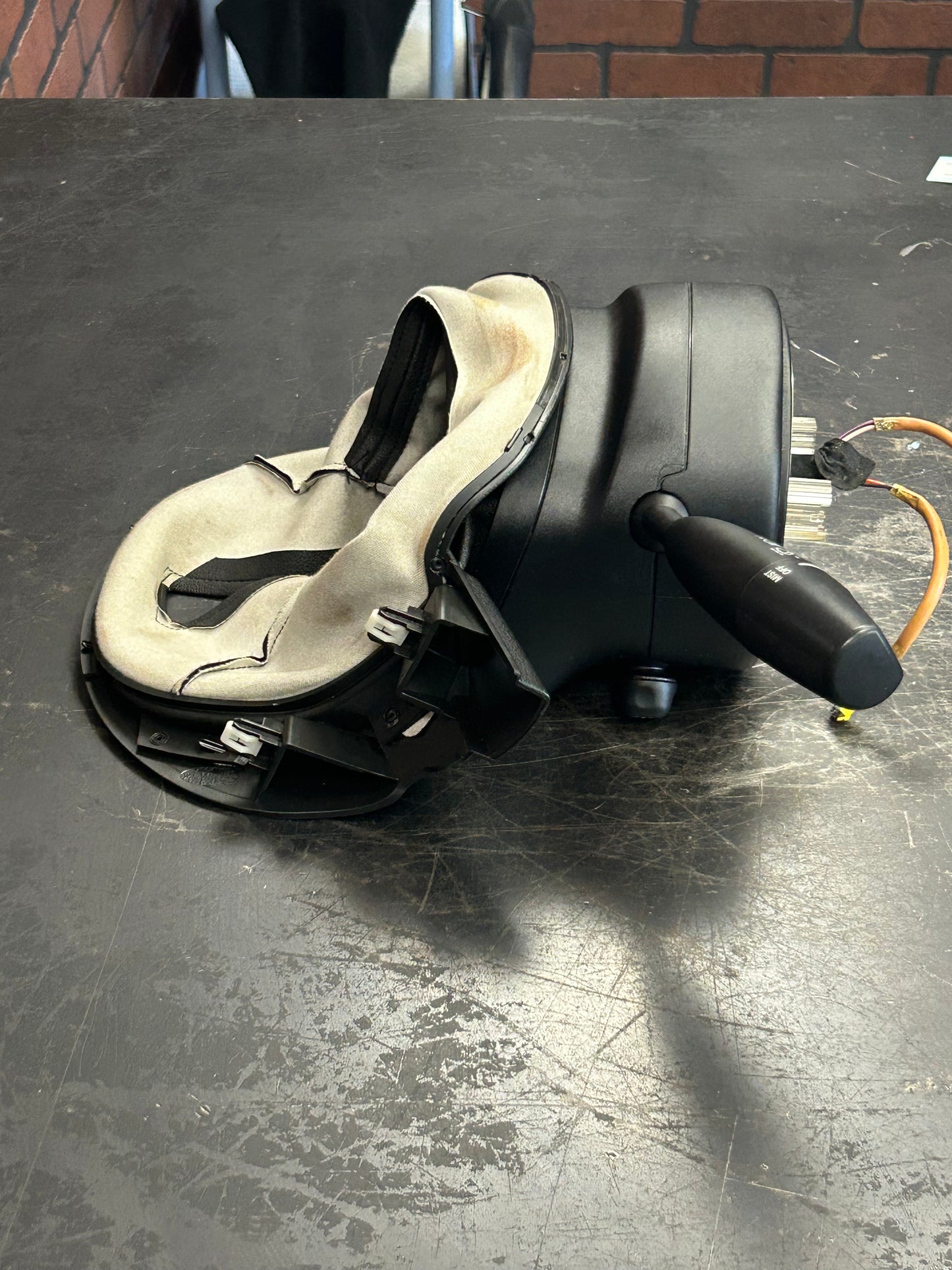 2015-2017 DODGE CHALLENGER STEERING COLUMN TURN SIGNAL & WIPER CONTROL SWITCH