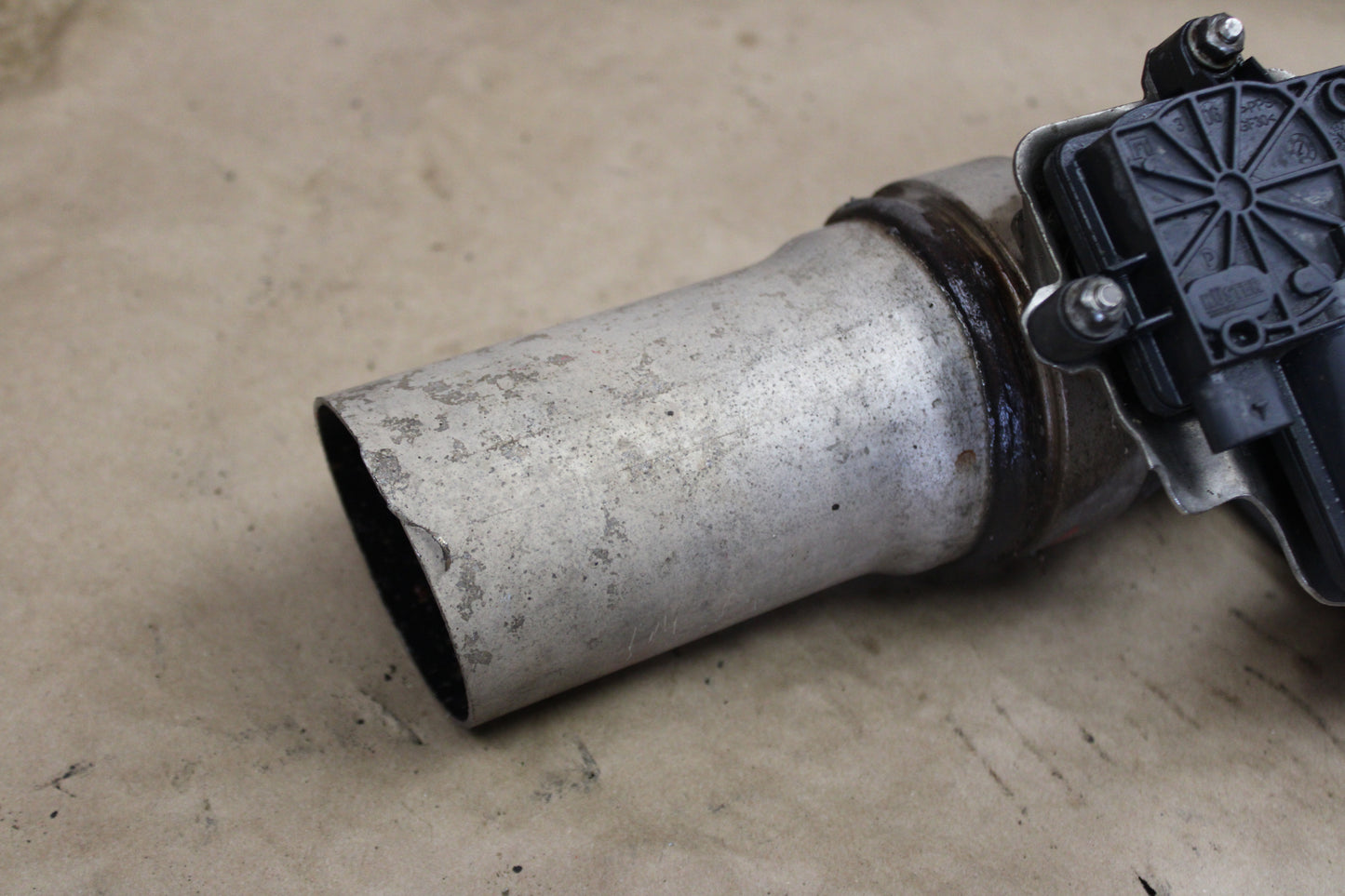 2015-2023 DODGE CHARGER OEM DRIVER LH ACTIVE EXHAUST VALVE ACTUATOR 62k