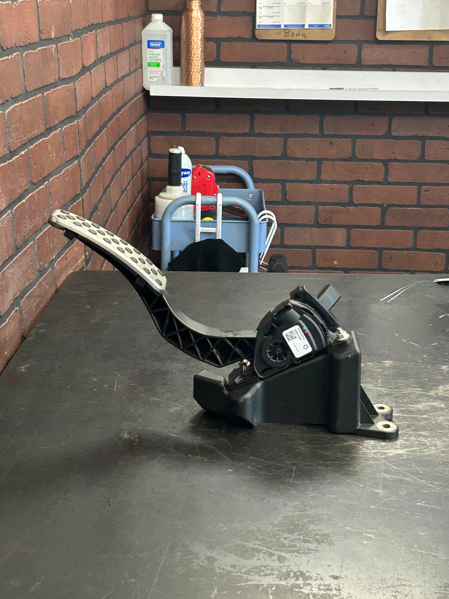 2007-2023 CHARGER CHALLENGER 300 ACCELERATOR GAS PEDAL ASSEMBLY OEM 04861714AF