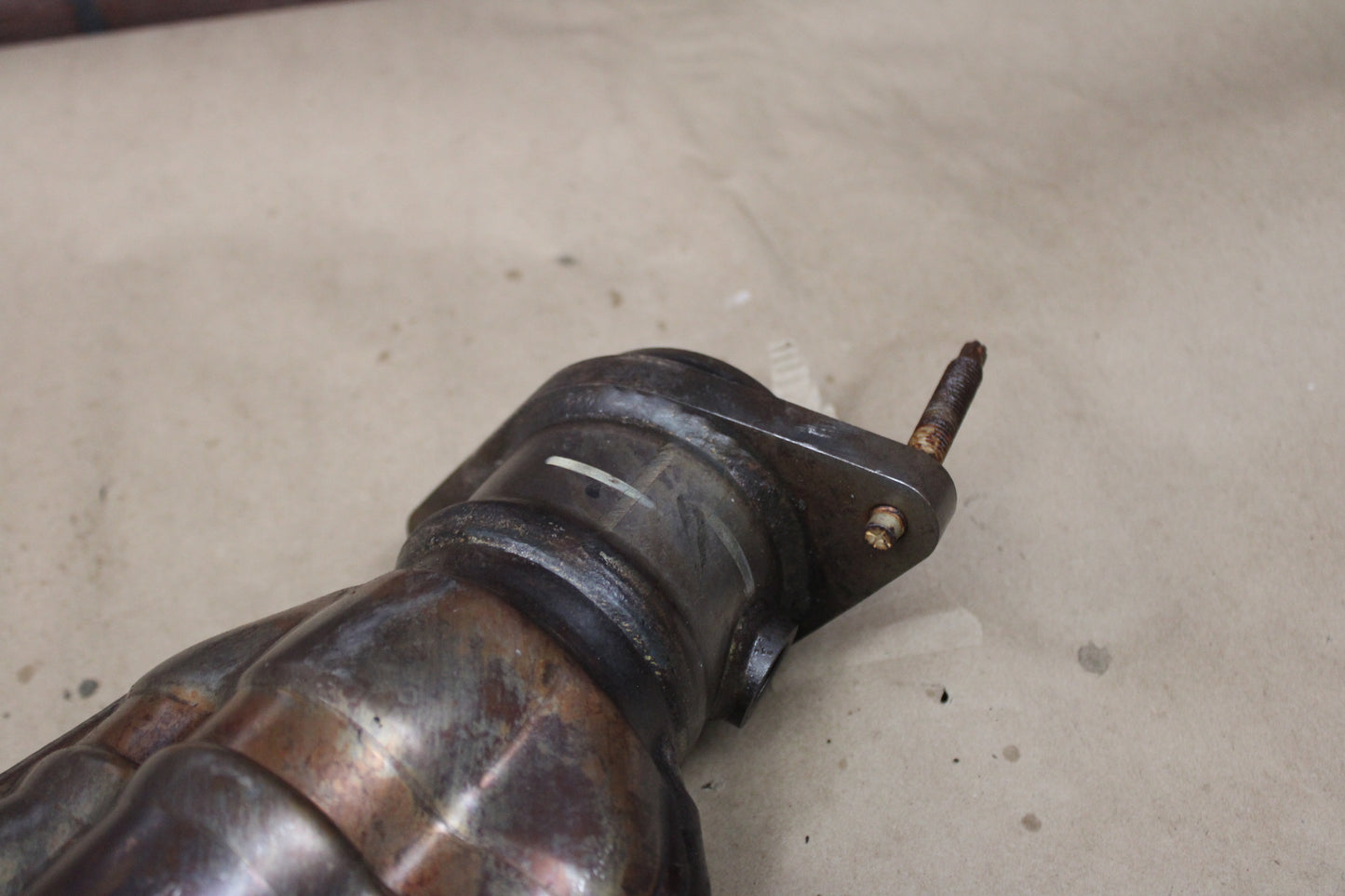 2016 Dodge Challenger R/T Scat Pack Mopar Passenger RH Exhaust Manifold 6.4L