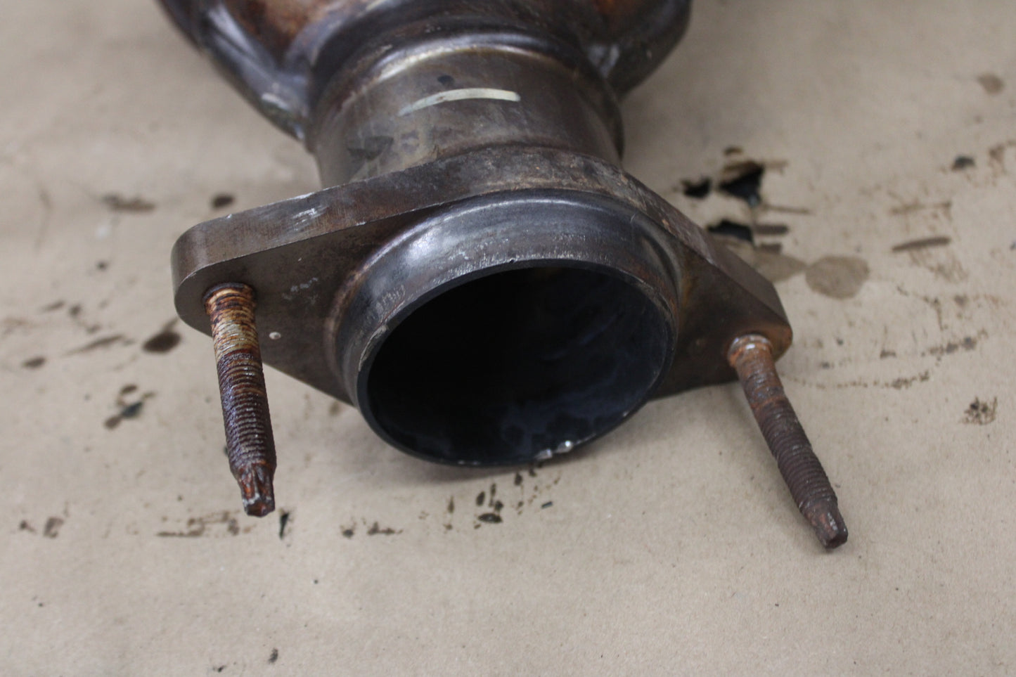 2016 Dodge Challenger R/T Scat Pack Mopar Passenger RH Exhaust Manifold 6.4L