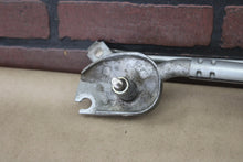 08-23 DODGE CHALLENGER WINDSHIELD WIPER LINKAGE MOTOR OEM 05028756AD