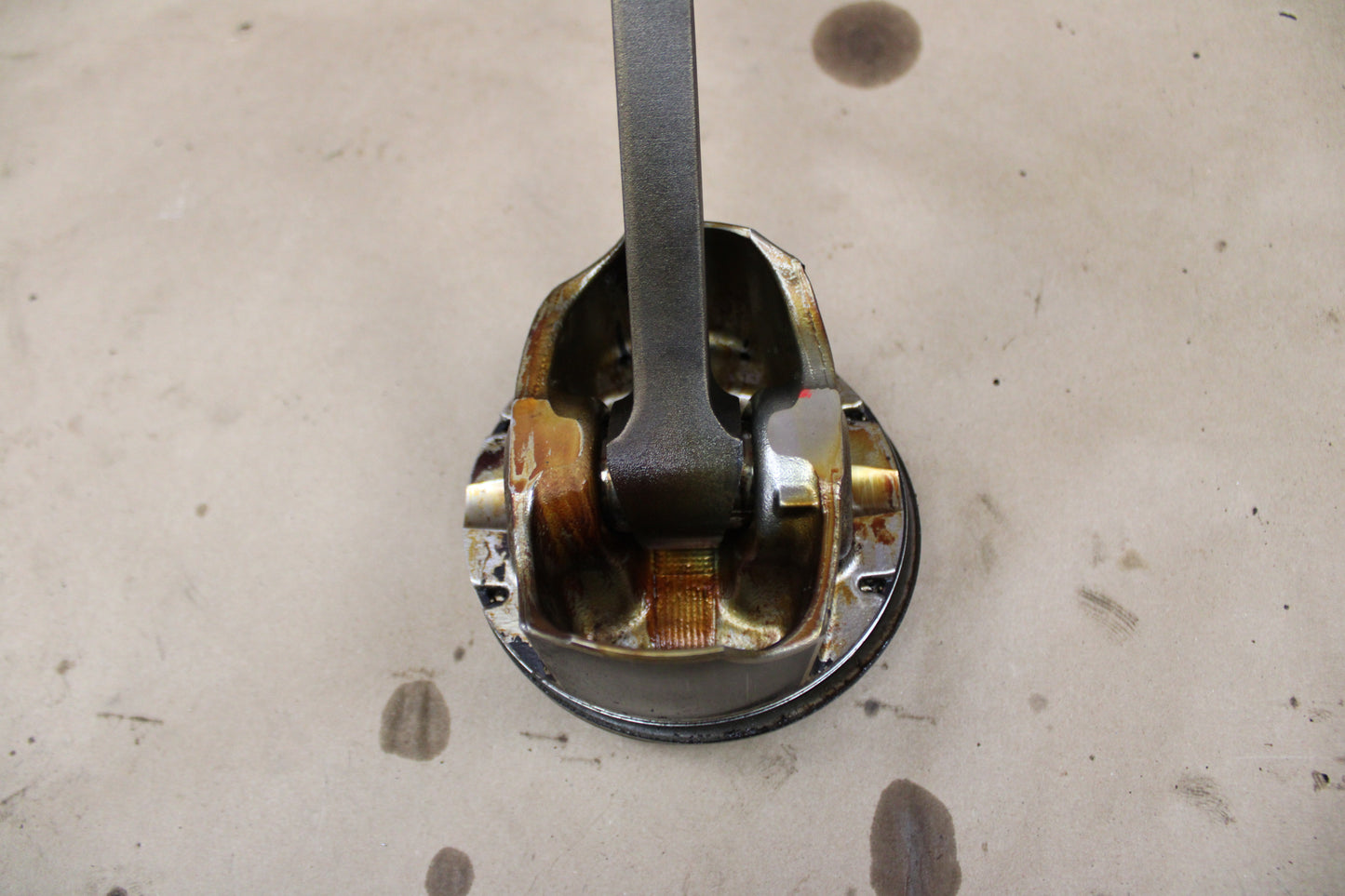 GM Chevy 6.2L V8 LT1 L86 L87 Engines Right side RH Piston and Rod 12656876 OEM