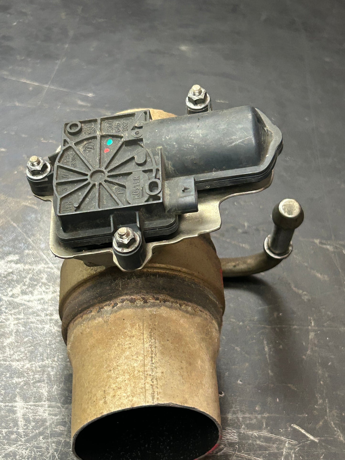 2015-2023 DODGE CHARGER CHALLENGER PASSENGER RIGHT EXHAUST VALVE ACTUATOR