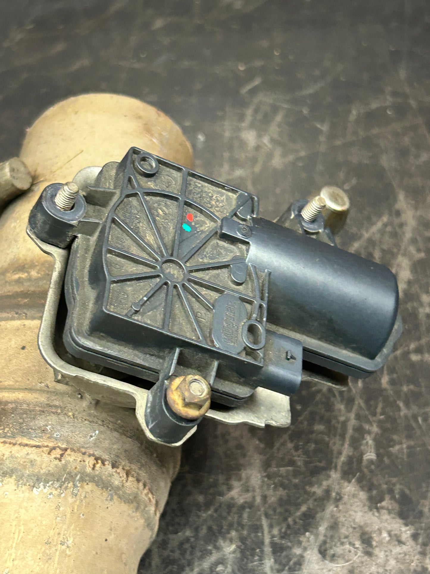 2015-2023 DODGE CHARGER CHALLENGER DRIVER LEFT EXHAUST VALVE ACTUATOR