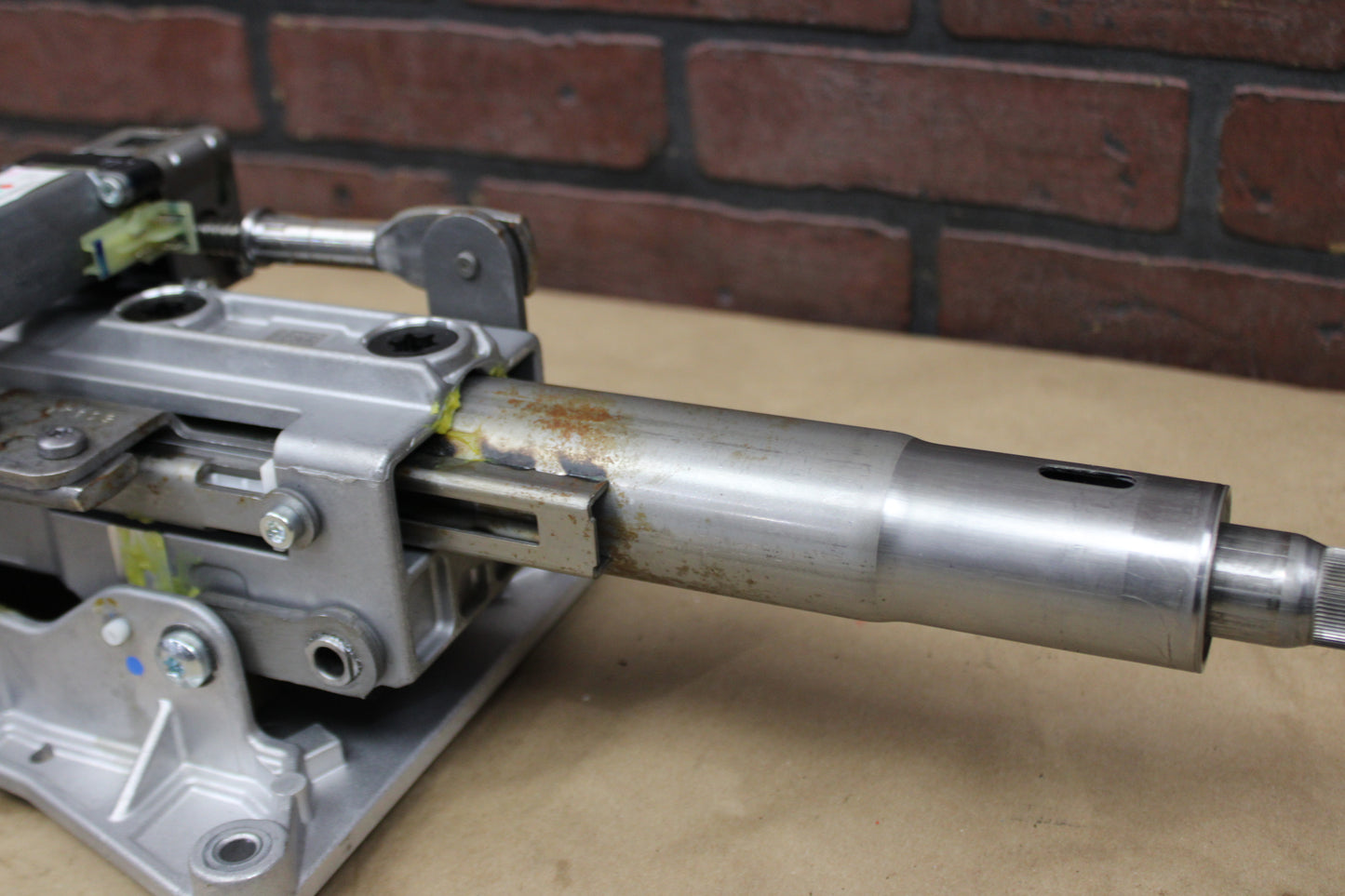 2015 - 2023 CHALLENGER CHARGER 300 OEM STEERING COLUMN POWER TILT 68259474AD