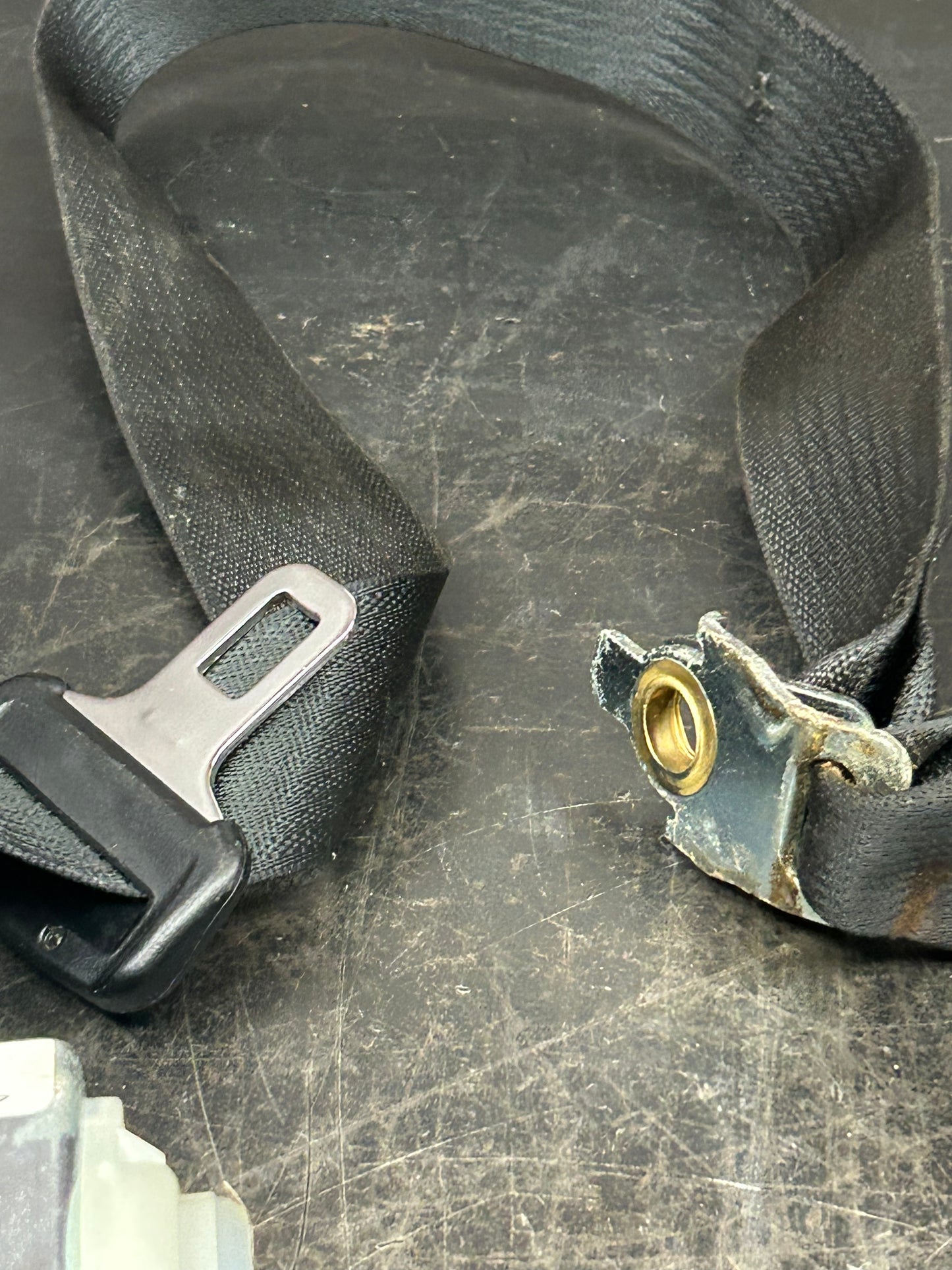 2015-2019 Dodge Challenger Hellcat Rear RH LH & Center Seat Belt Retractor Set 3