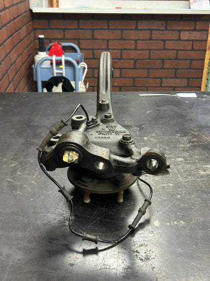 15 - 23 DODGE CHARGER SRT HELLCAT OEM FRONT LEFT SUSPENSION SPINDLE KNUCKLE HUB