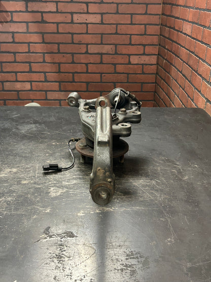 15 - 23 DODGE CHARGER SRT HELLCAT OEM FRONT LEFT SUSPENSION SPINDLE KNUCKLE HUB