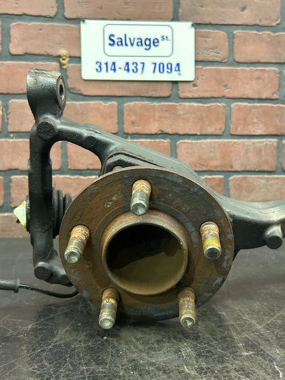 15 - 23 DODGE CHARGER SRT HELLCAT OEM FRONT LEFT SUSPENSION SPINDLE KNUCKLE HUB