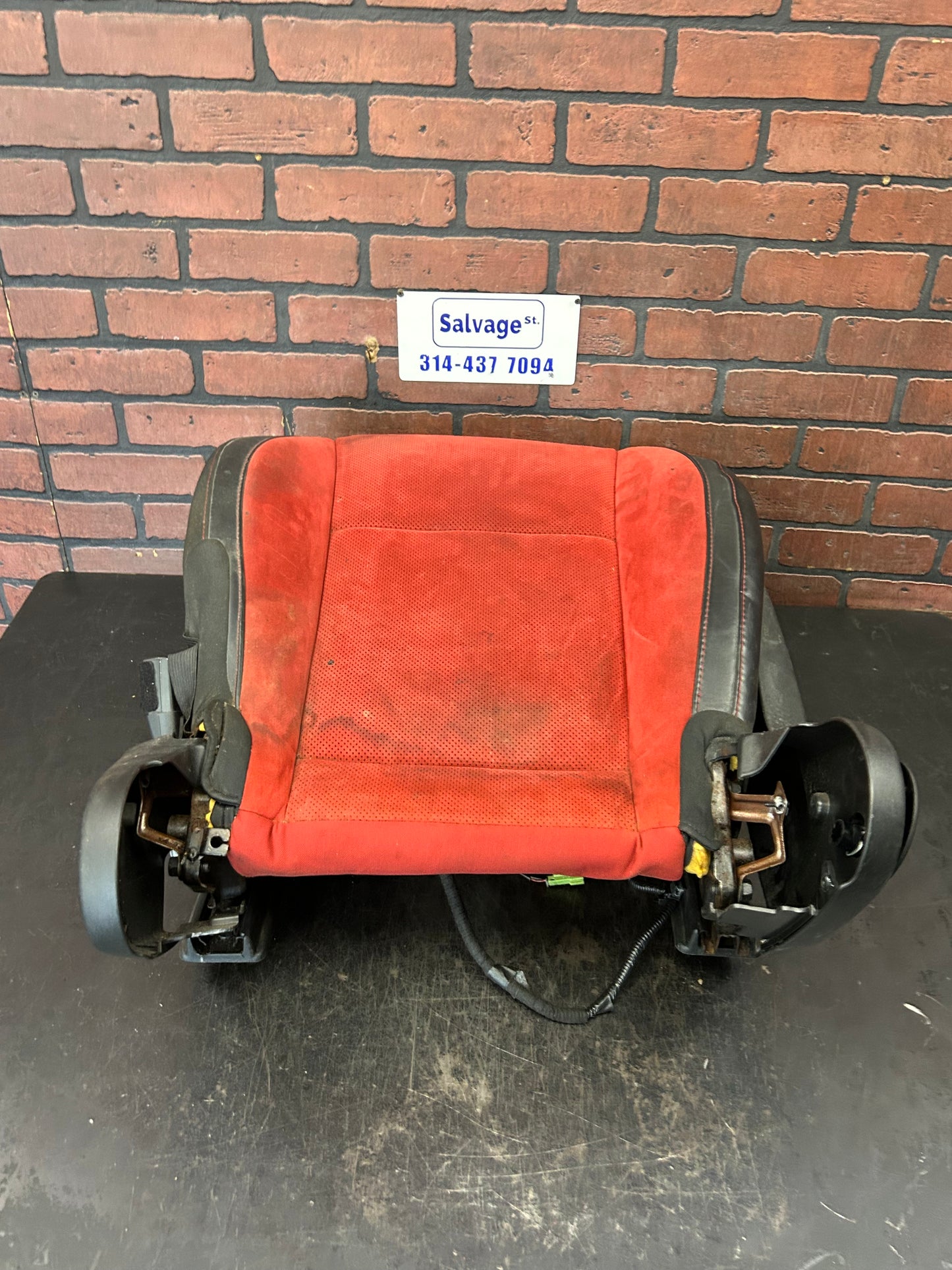 2015-23 Dodge Challenger OEM Front Passenger Right Side Power Seat Bottom Track