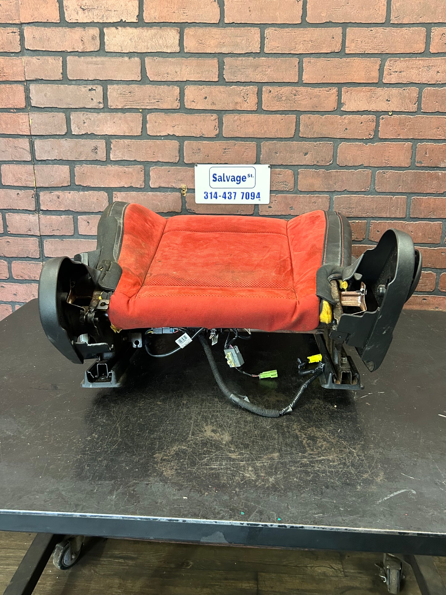 2015-23 Dodge Challenger OEM Front Passenger Right Side Power Seat Bottom Track