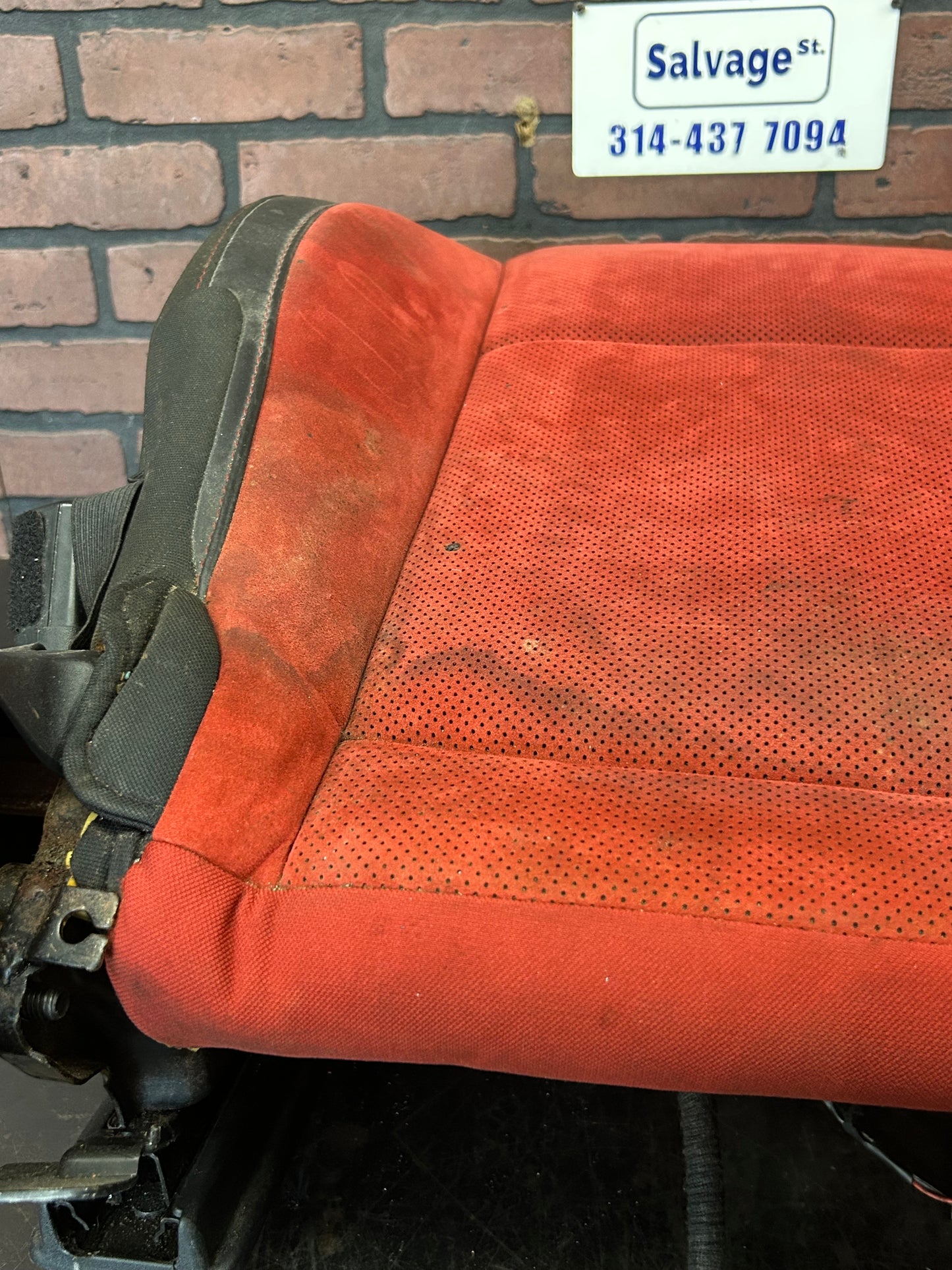 2015-23 Dodge Challenger OEM Front Passenger Right Side Power Seat Bottom Track