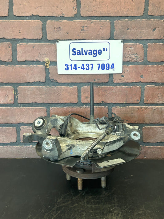 15-23 CHALLENGER CHARGER REAR SUSPENSION RIGHT SIDE SPINDLE KNUCKLE HUB OEM