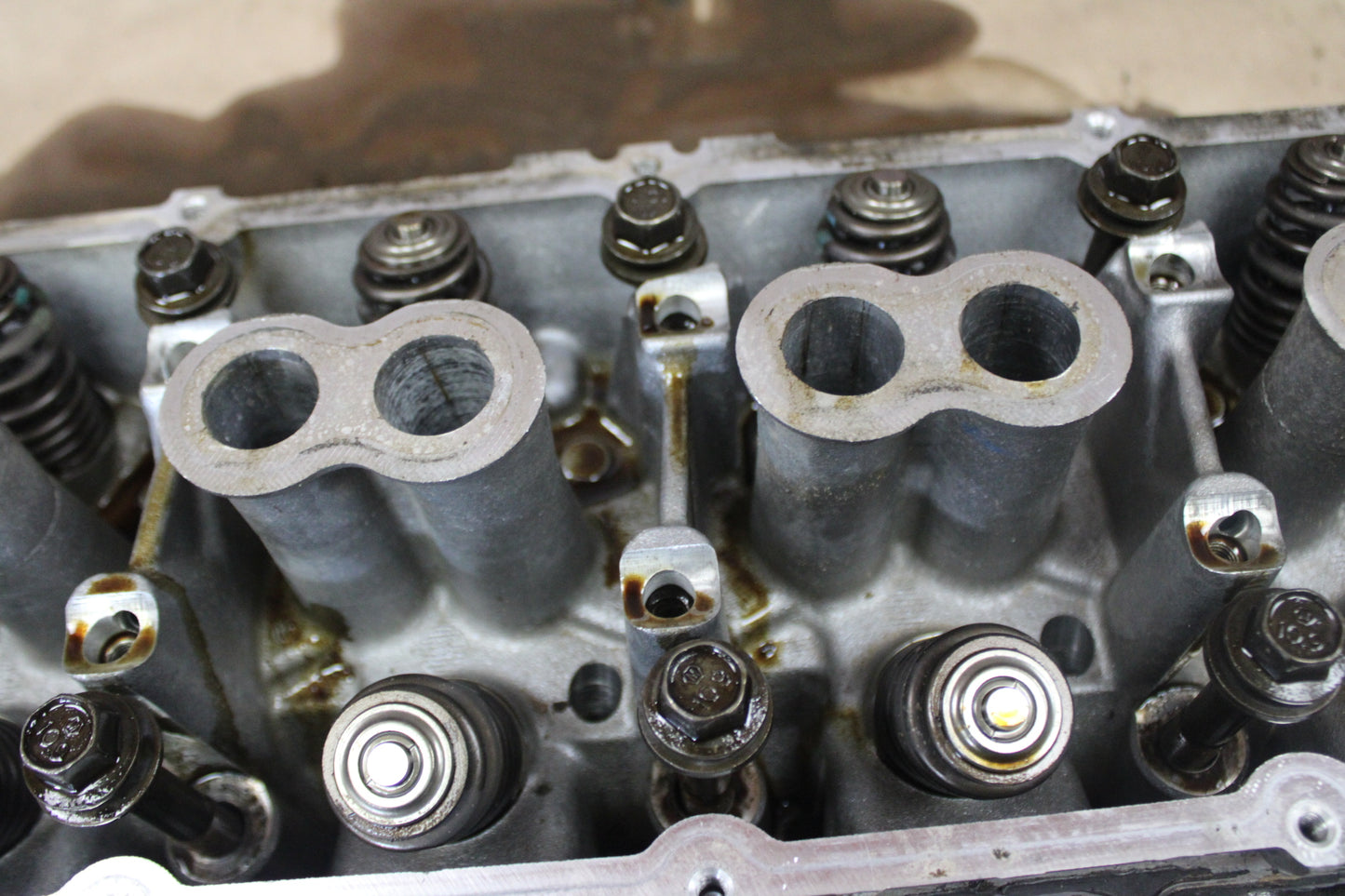 11-26 Dodge Charger Challenger 300 6.4L 392 Hemi SRT8 Left Driver Cylinder Head