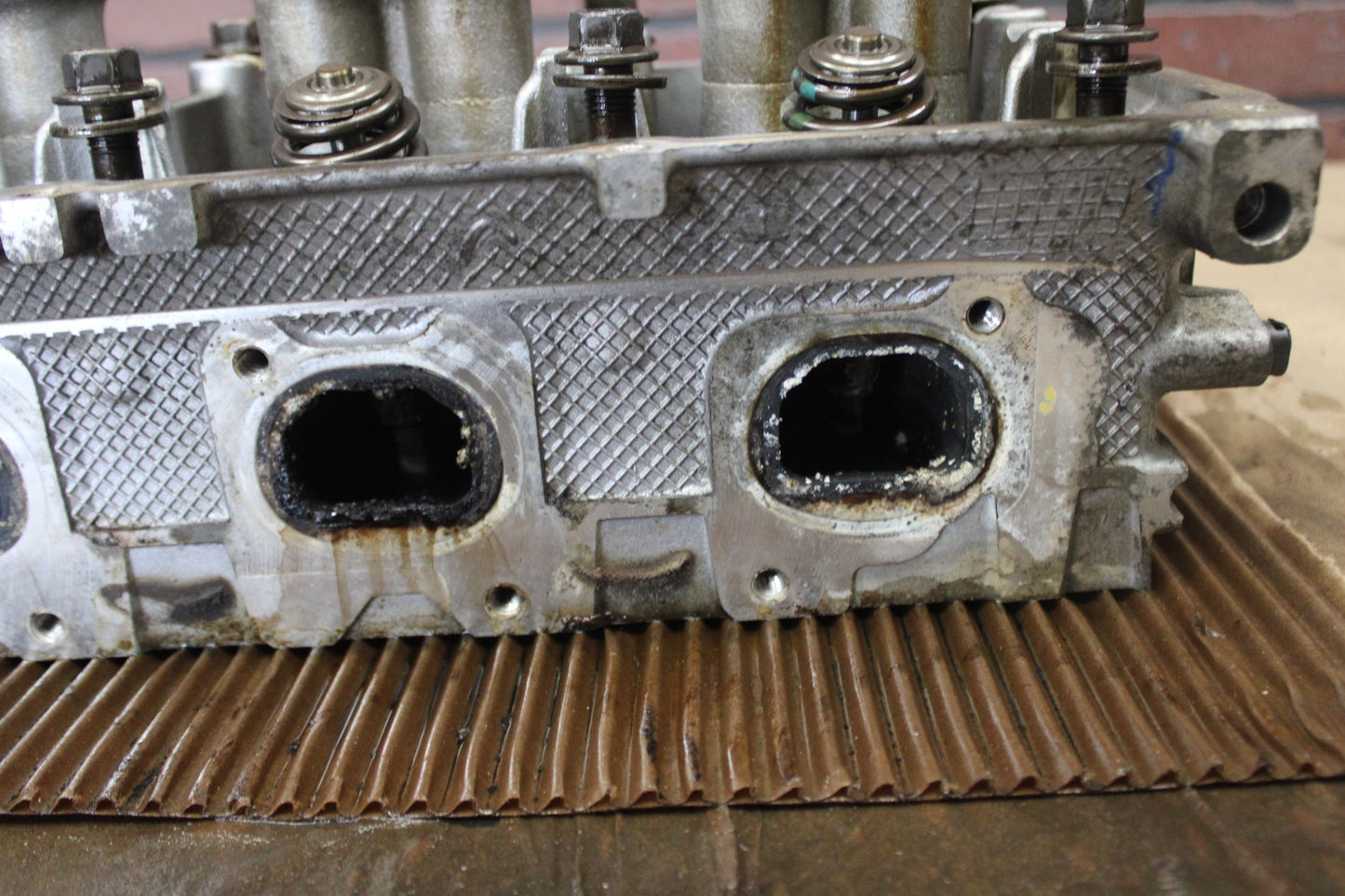 11-26 Dodge Charger Challenger 300 6.4L 392 Hemi SRT8 Left Driver Cylinder Head