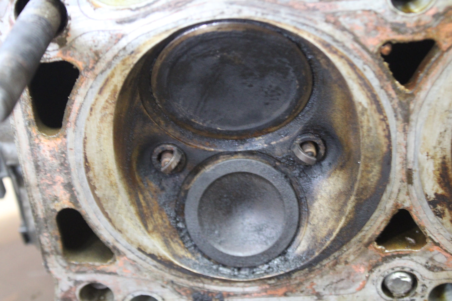 11-26 Dodge Charger Challenger 300 6.4L 392 Hemi SRT8 Left Driver Cylinder Head