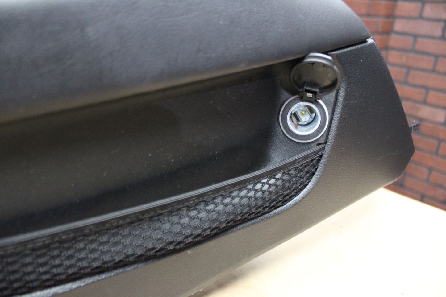 2015-2021 DODGE CHALLENGER OEM CENTER CONSOLE W/ GEAR SHIFTER ASSEMBLY