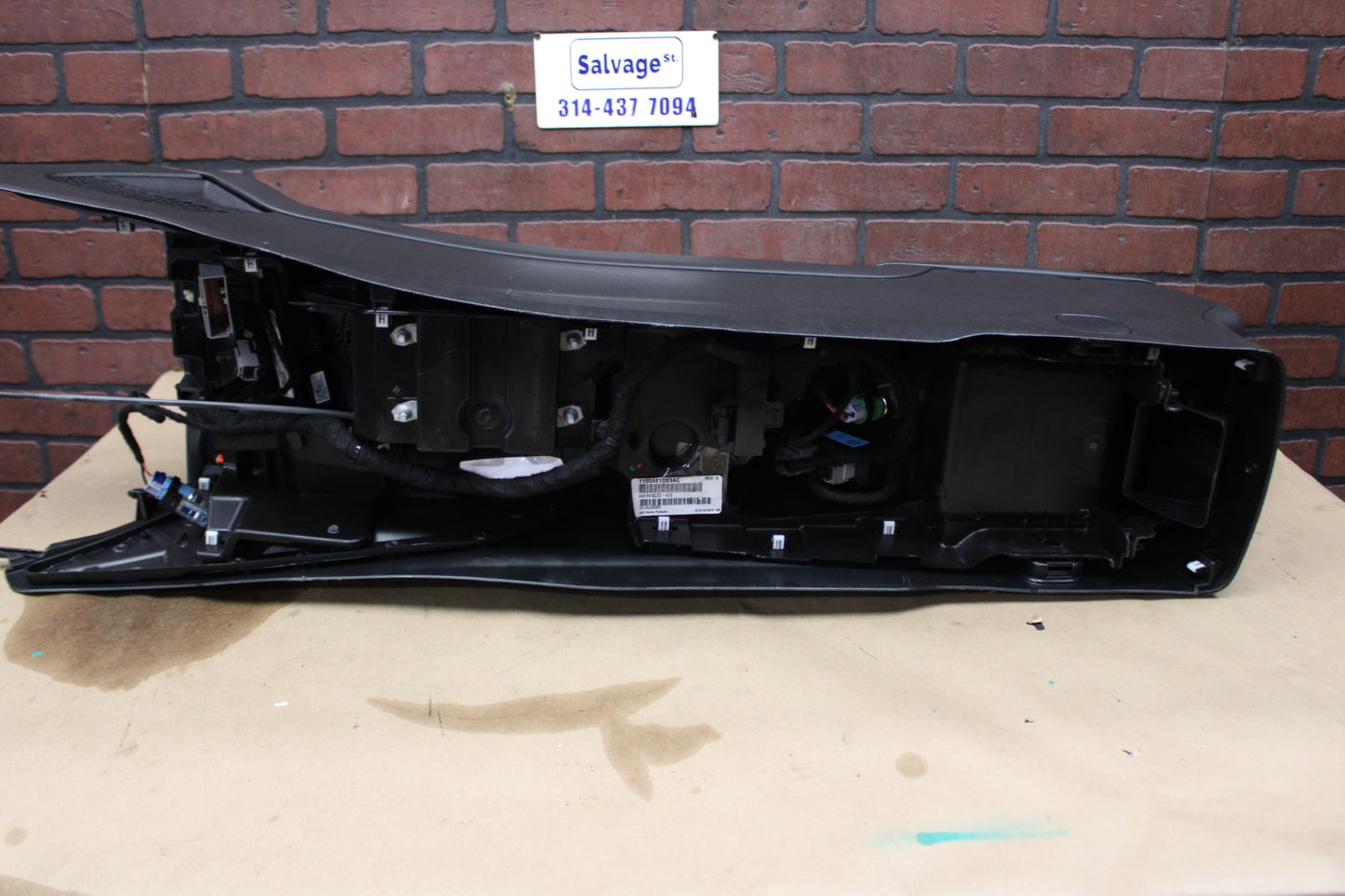 2015-2021 DODGE CHALLENGER OEM CENTER CONSOLE W/ GEAR SHIFTER ASSEMBLY