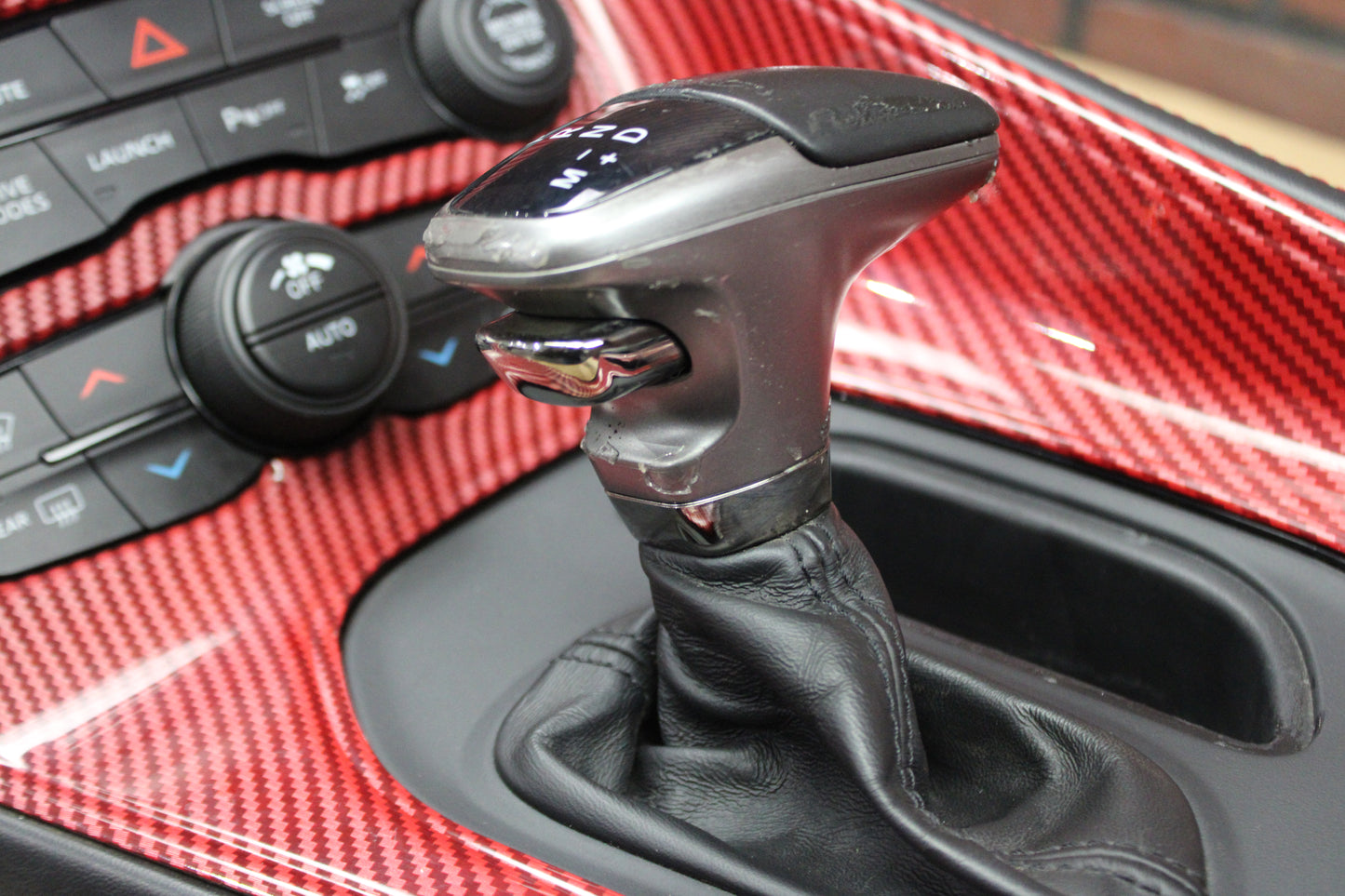 2015-2021 DODGE CHALLENGER OEM CENTER CONSOLE W/ GEAR SHIFTER ASSEMBLY