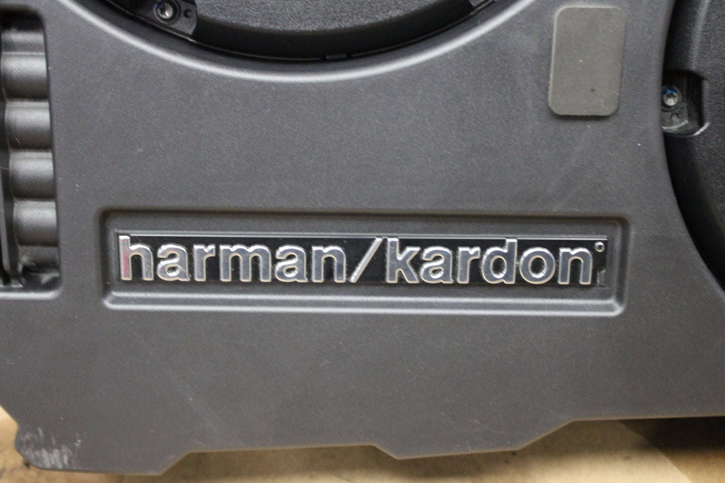 12-23 Challenger SRT Hellcat Harman Kardon Dual Subwoofer Speaker Assembly OEM