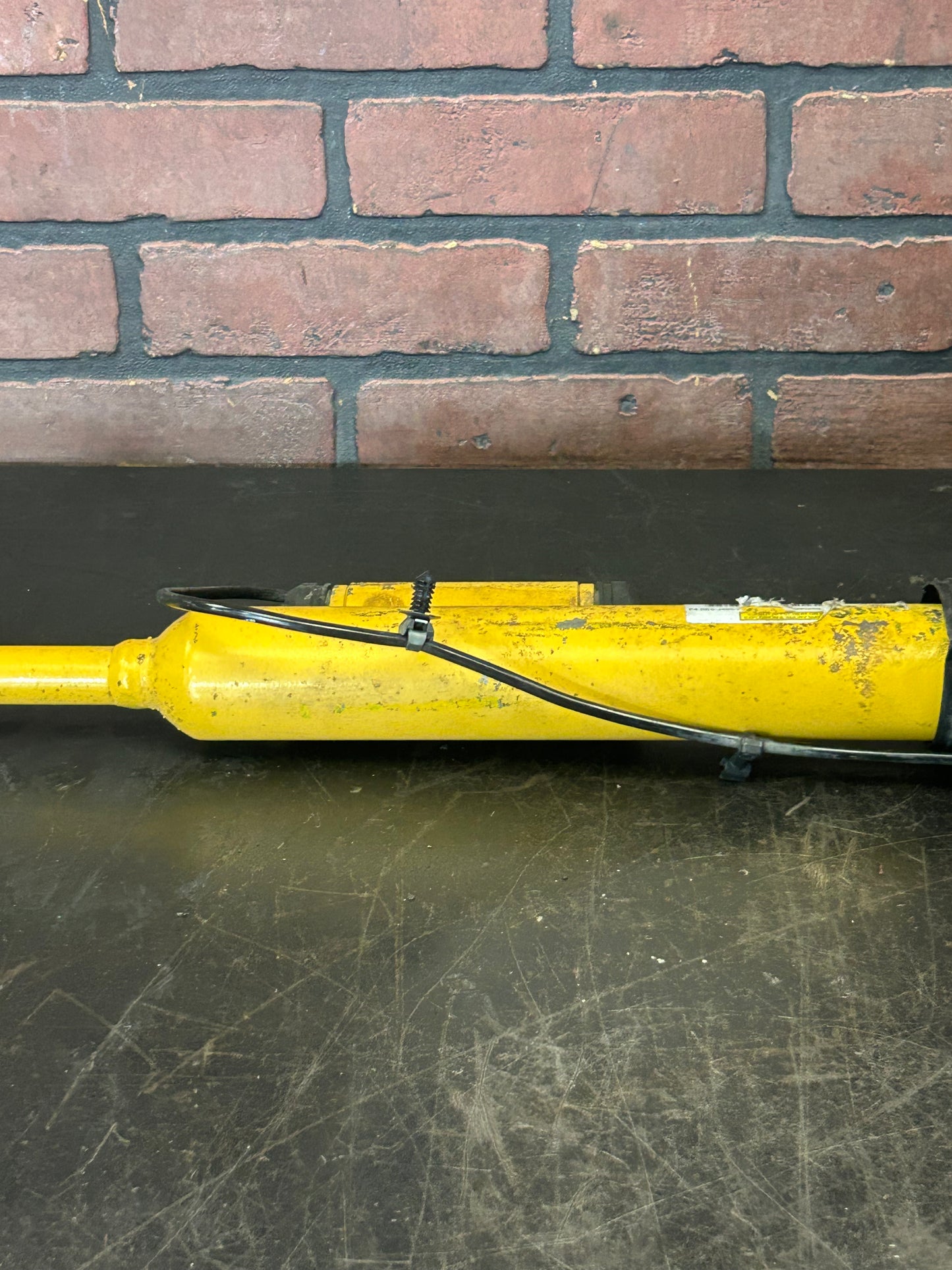 13-22 Challenger SRT8 392 Scat OEM Right Rear Active Suspension Bilstein Shock