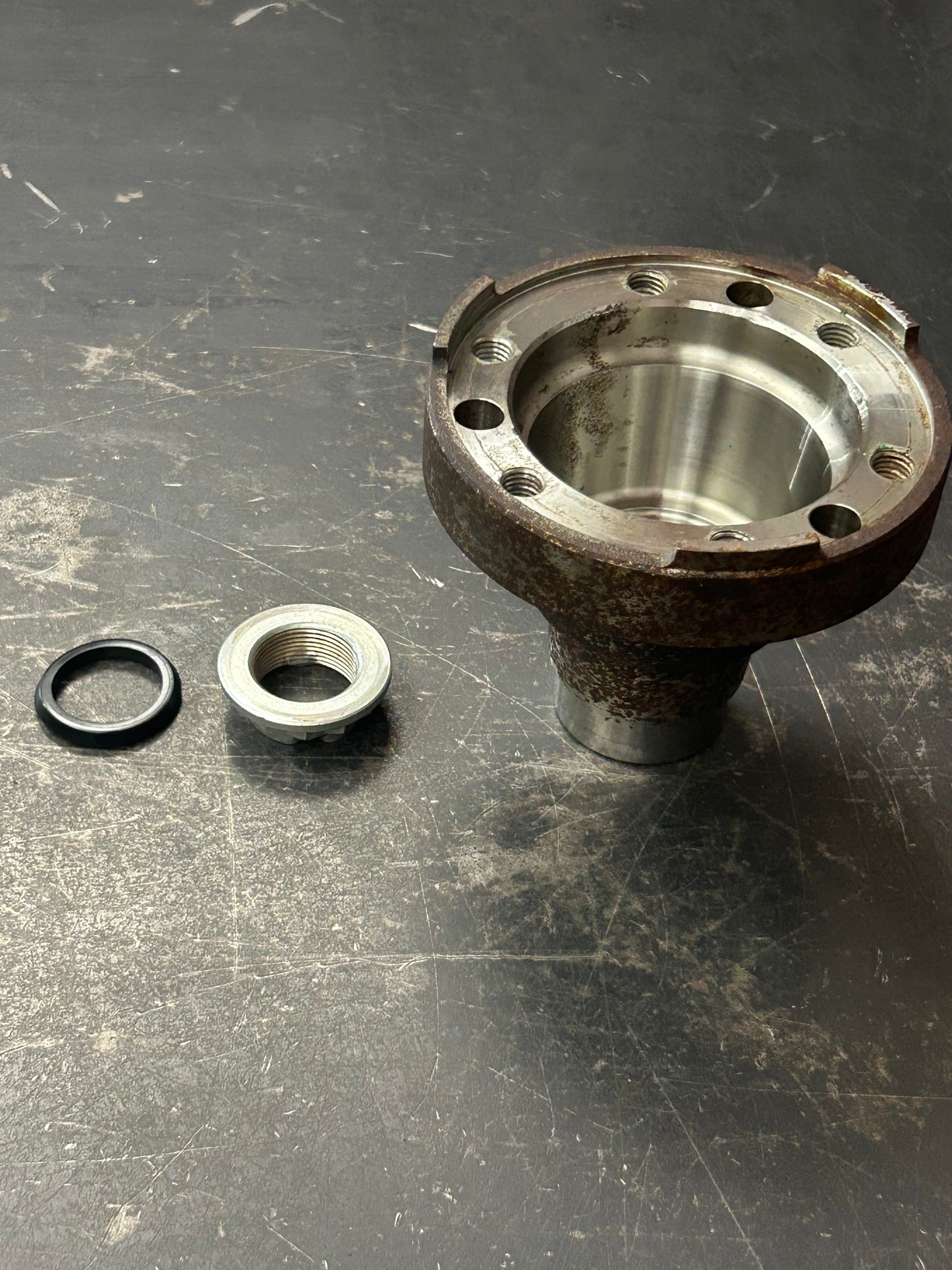 2018-22 Mopar Dodge Chrysler Charger 8 Speed Transmission Flange Yoke 8HP70 OEM