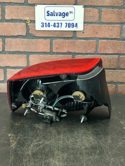 2006-2008 Dodge Charger Rear Right Passenger Side OEM Brake Tail Light Lamp