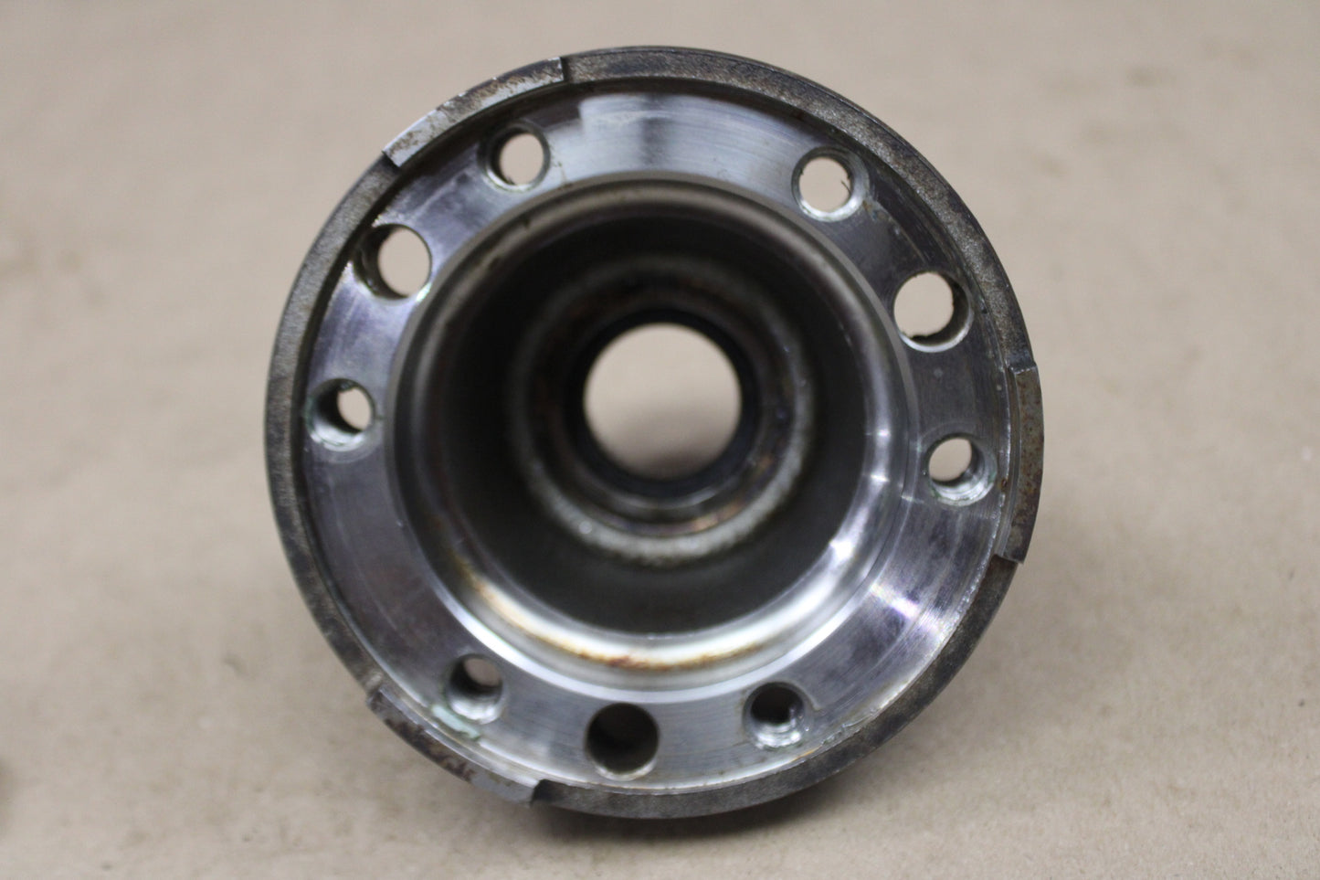 2016 Dodge Challenger R/T Scat Pack 8 Speed 8HP70 Yoke Flange Assembly 80k